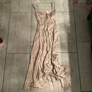 brand new dress with a defect, a bit too small for me